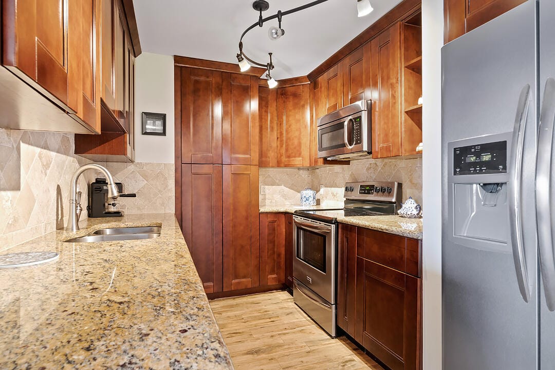 5600 N FLAGLER Drive 310 — photo 2