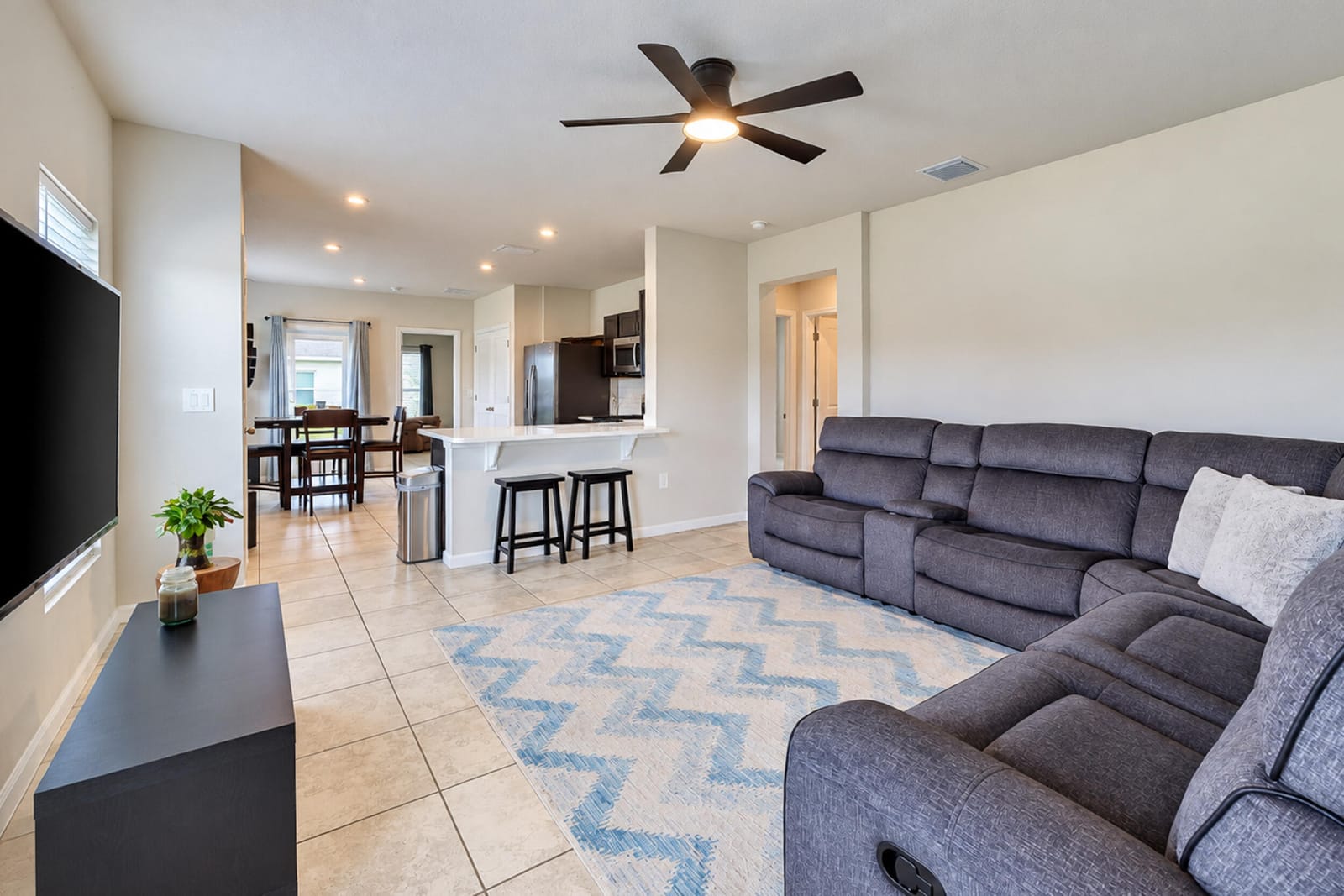 521 Cherimoya Street, Fort Pierce, FL 34981 photo 8
