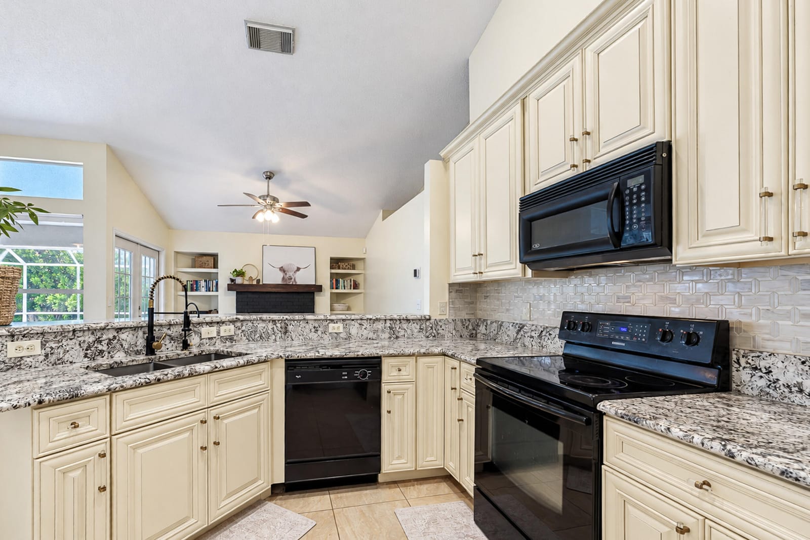 103 SW Pilsner Circle, Port St. Lucie, FL 34953 photo 12