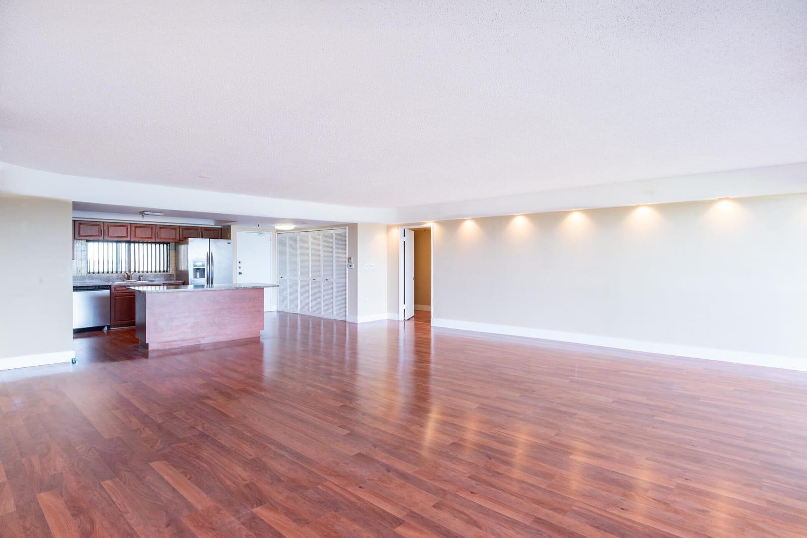 2480 PRESIDENTIAL Way 903 — photo 9