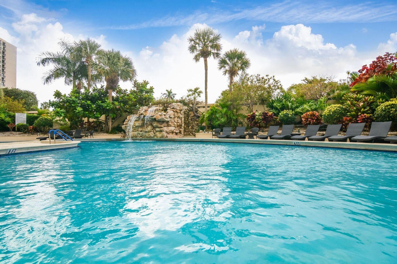 2480 PRESIDENTIAL Way 903, West Palm Beach, FL 33401