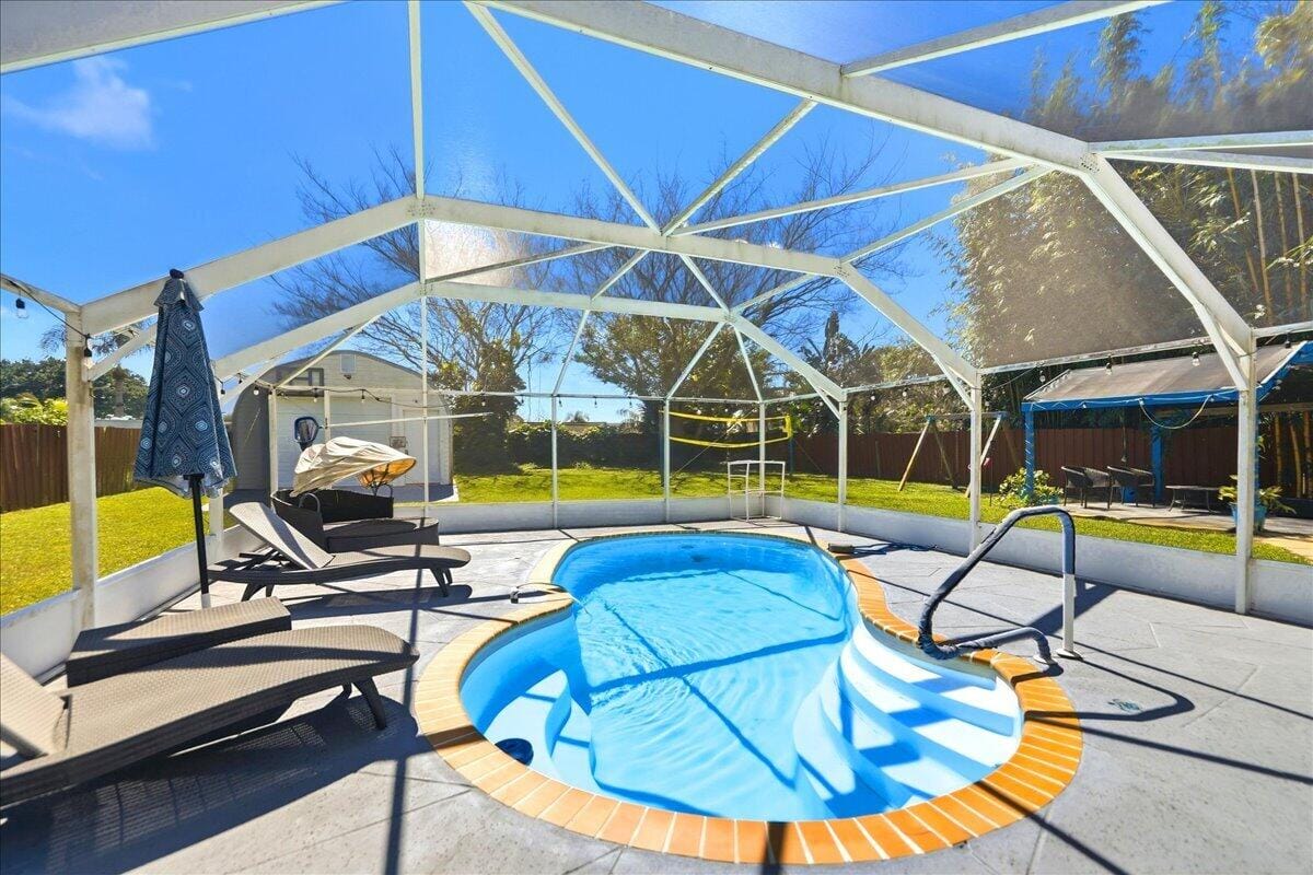 2031 SE NEW YORK Street, Port St. Lucie, FL 34952 photo 14