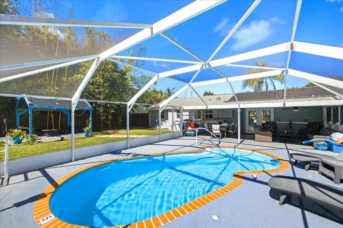 2031 SE NEW YORK Street, Port St. Lucie, FL 34952 photo 17