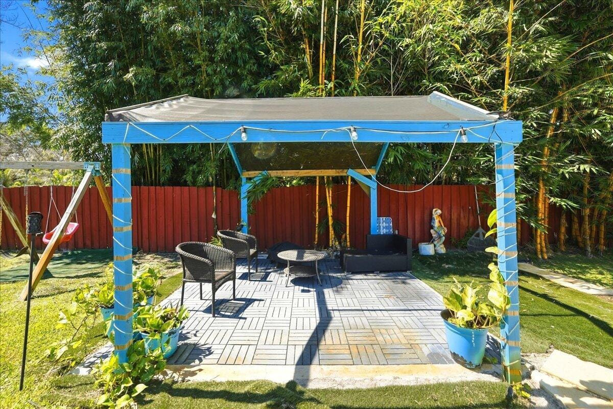 2031 SE NEW YORK Street, Port St. Lucie, FL 34952 photo 25