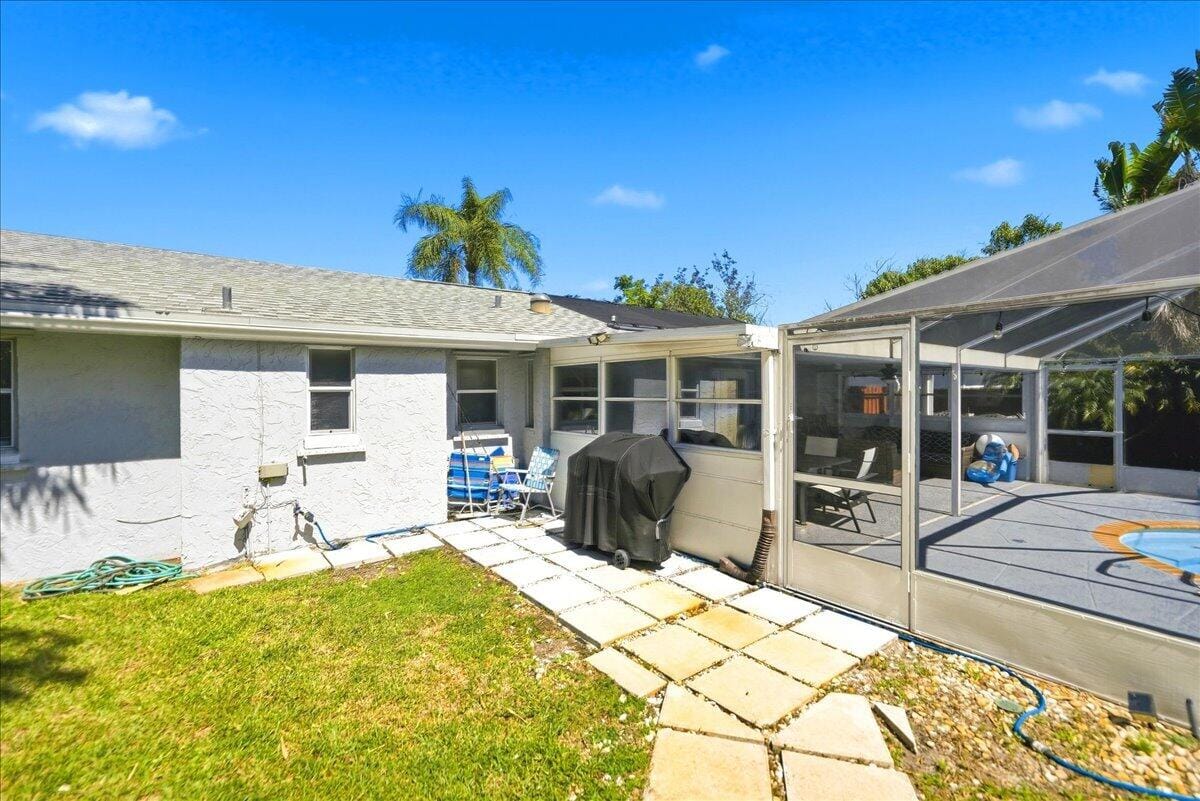 2031 SE NEW YORK Street, Port St. Lucie, FL 34952 photo 27