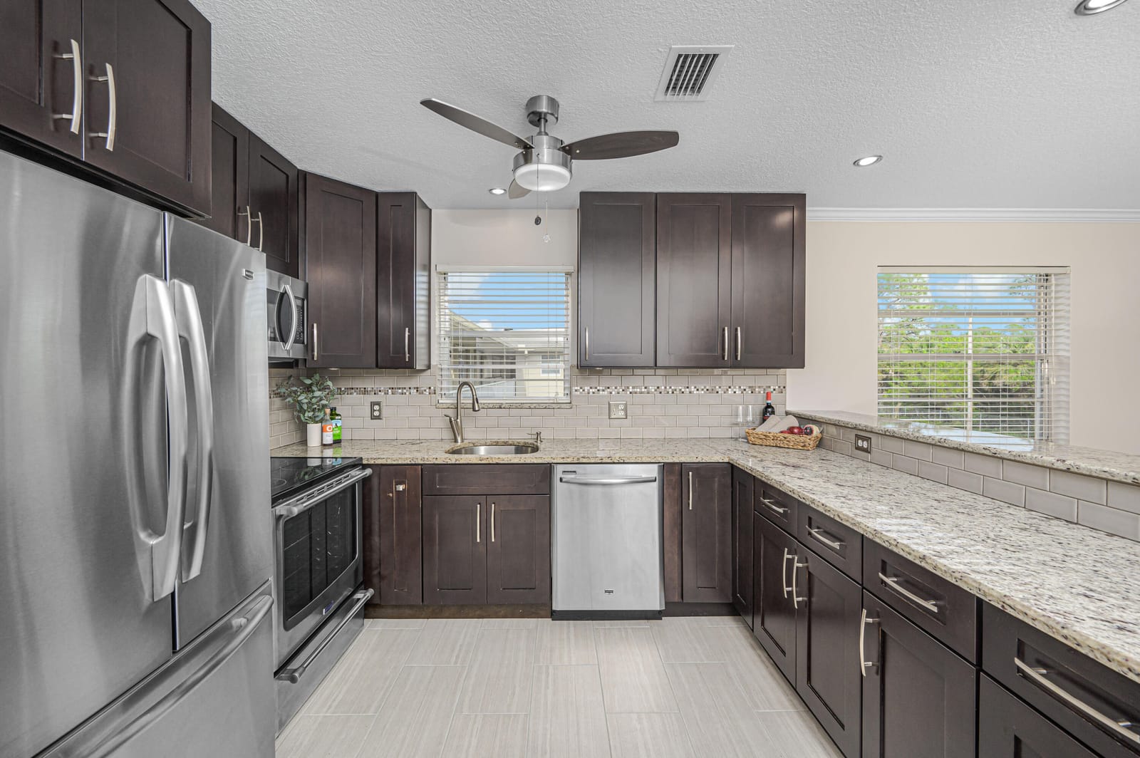 16 LAKE VISTA Trail 202, Port St. Lucie, FL 34952 photo 1