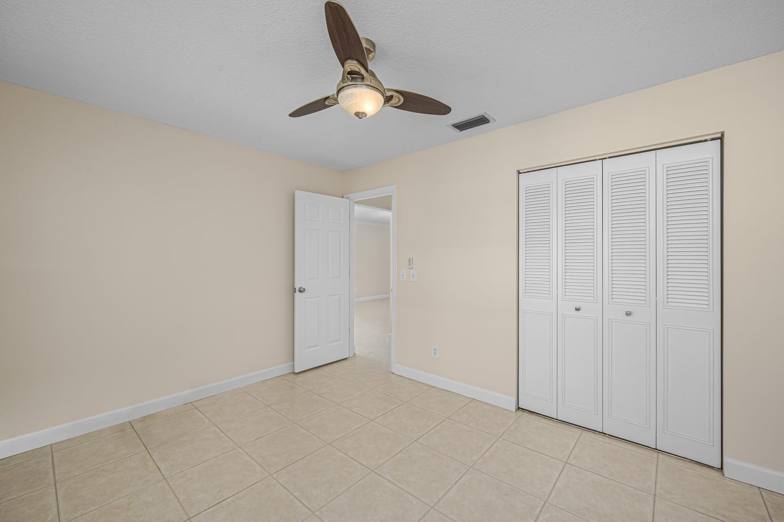 16 LAKE VISTA Trail 202, Port St. Lucie, FL 34952 photo 17