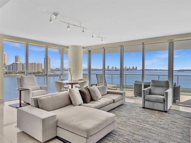1331 Brickell Bay Drive 901, Miami, FL 33131