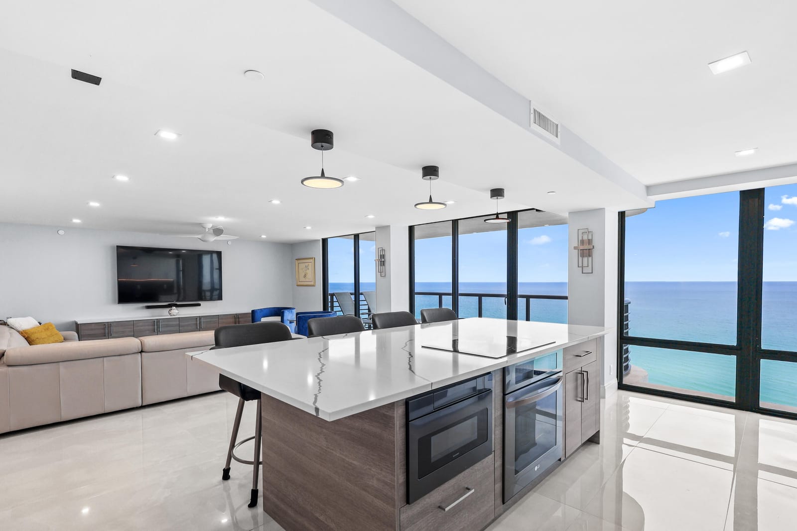 250 S Ocean Boulevard 15D — photo 11