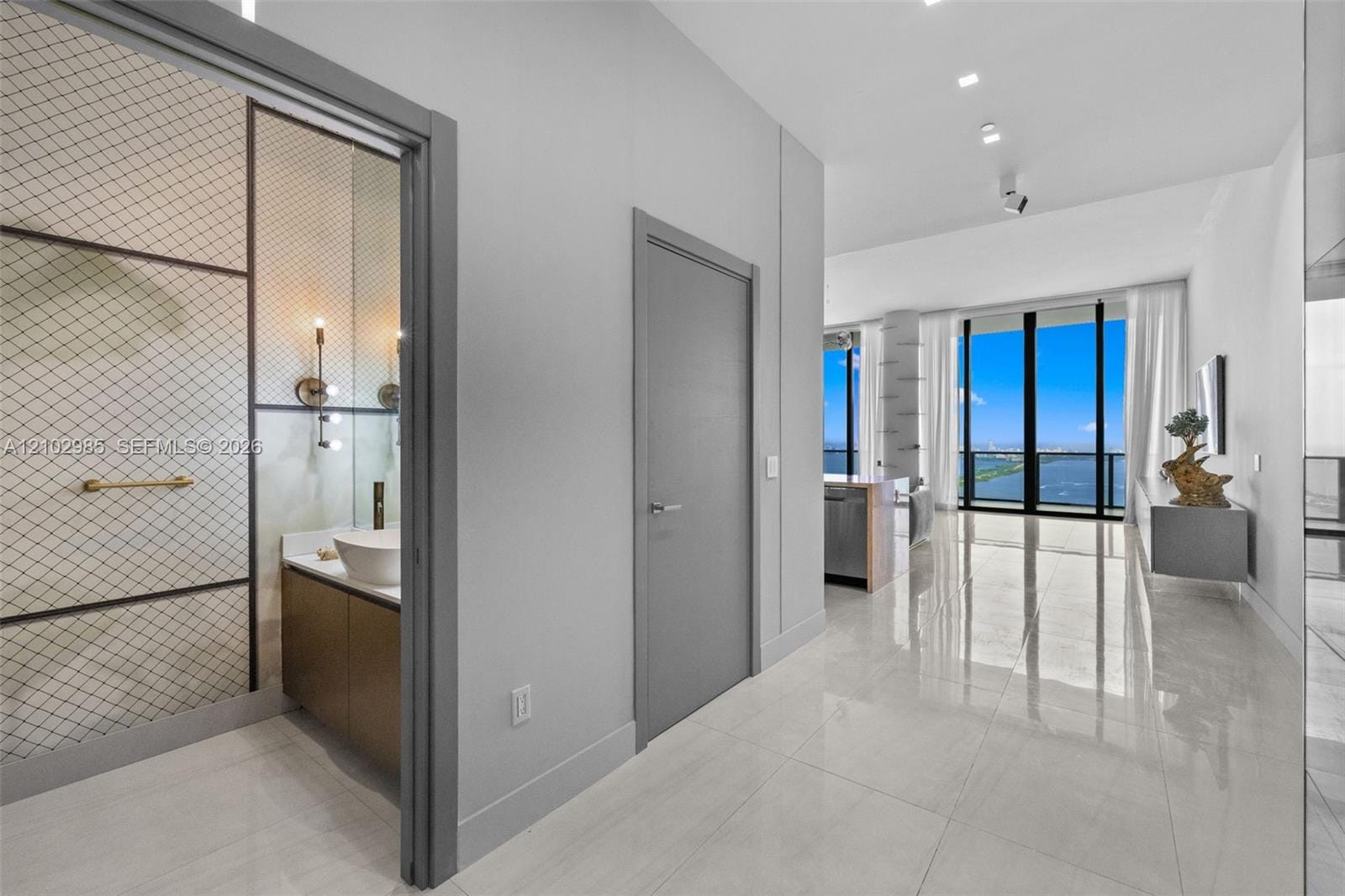 480 NE 31st Street PH5002, Miami, FL 33137 photo 2