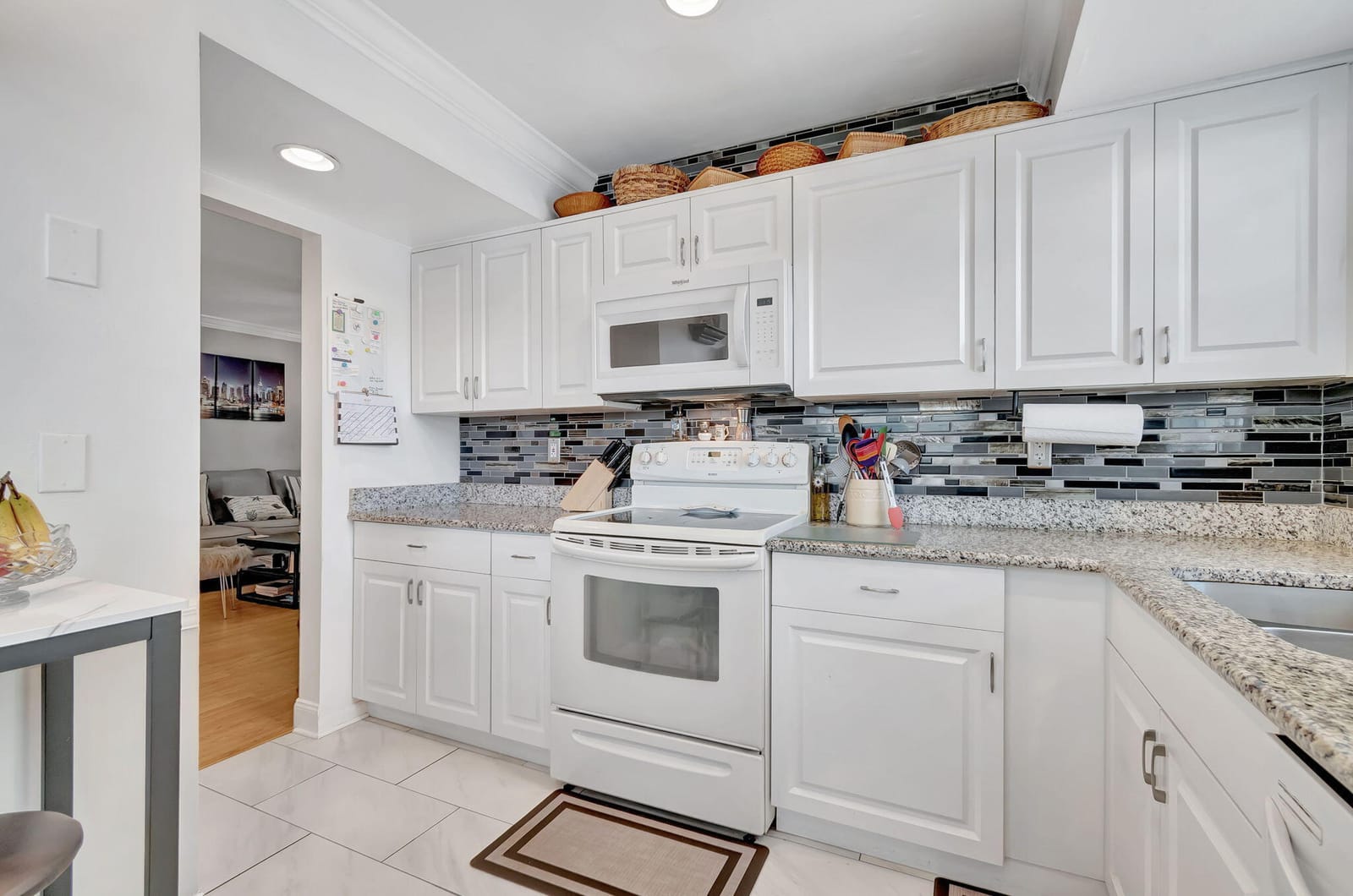 17 COLONIAL CLUB Drive 205, Boynton Beach, FL 33435 photo 18