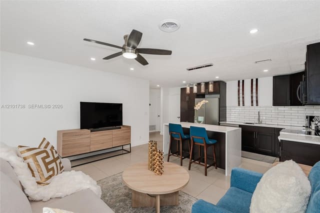 711 SW 14th Court, Fort Lauderdale, FL 33315