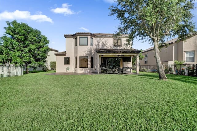 5233 SW 157th Lane, Miramar, FL 33027