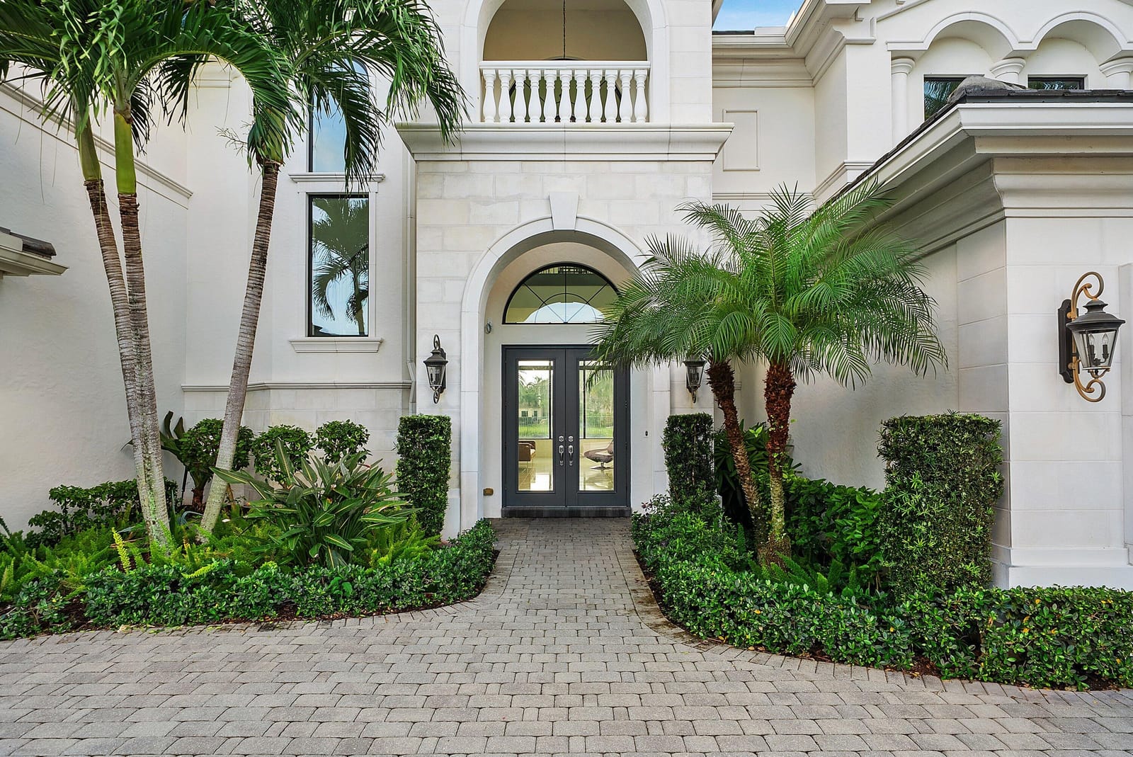 16526 Fleur De Lis Way — photo 5