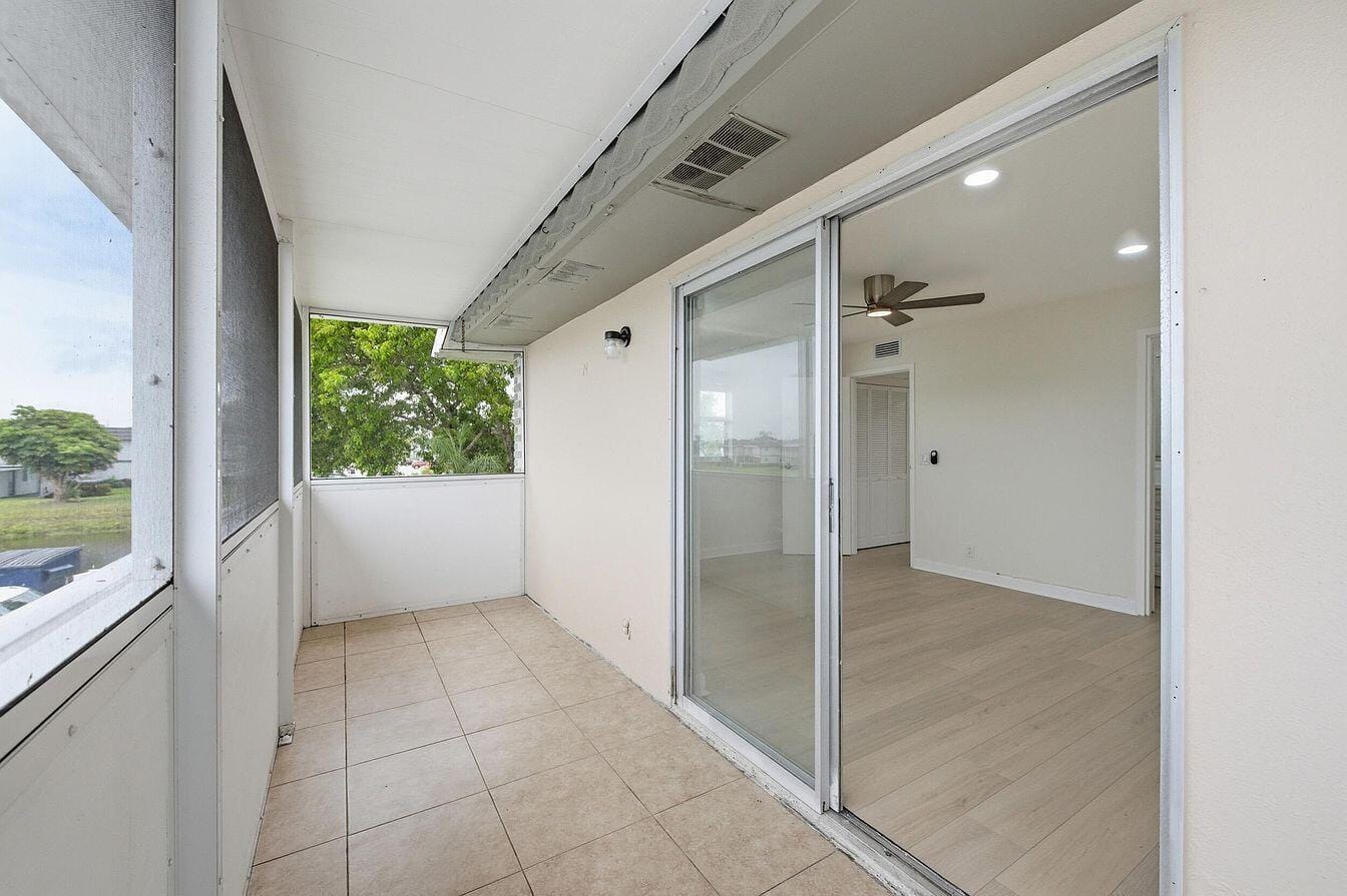 670 MONACO Court N — photo 5