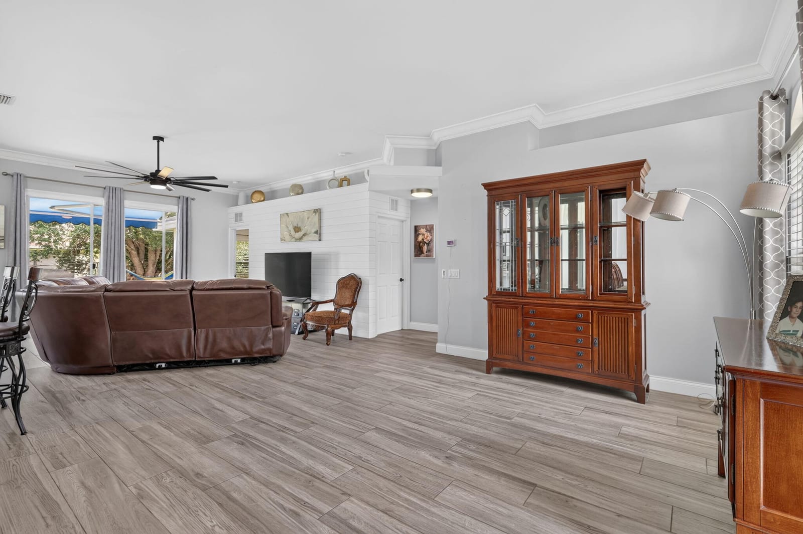 422 SW TULIP Boulevard, Port St. Lucie, FL 34953 photo 6