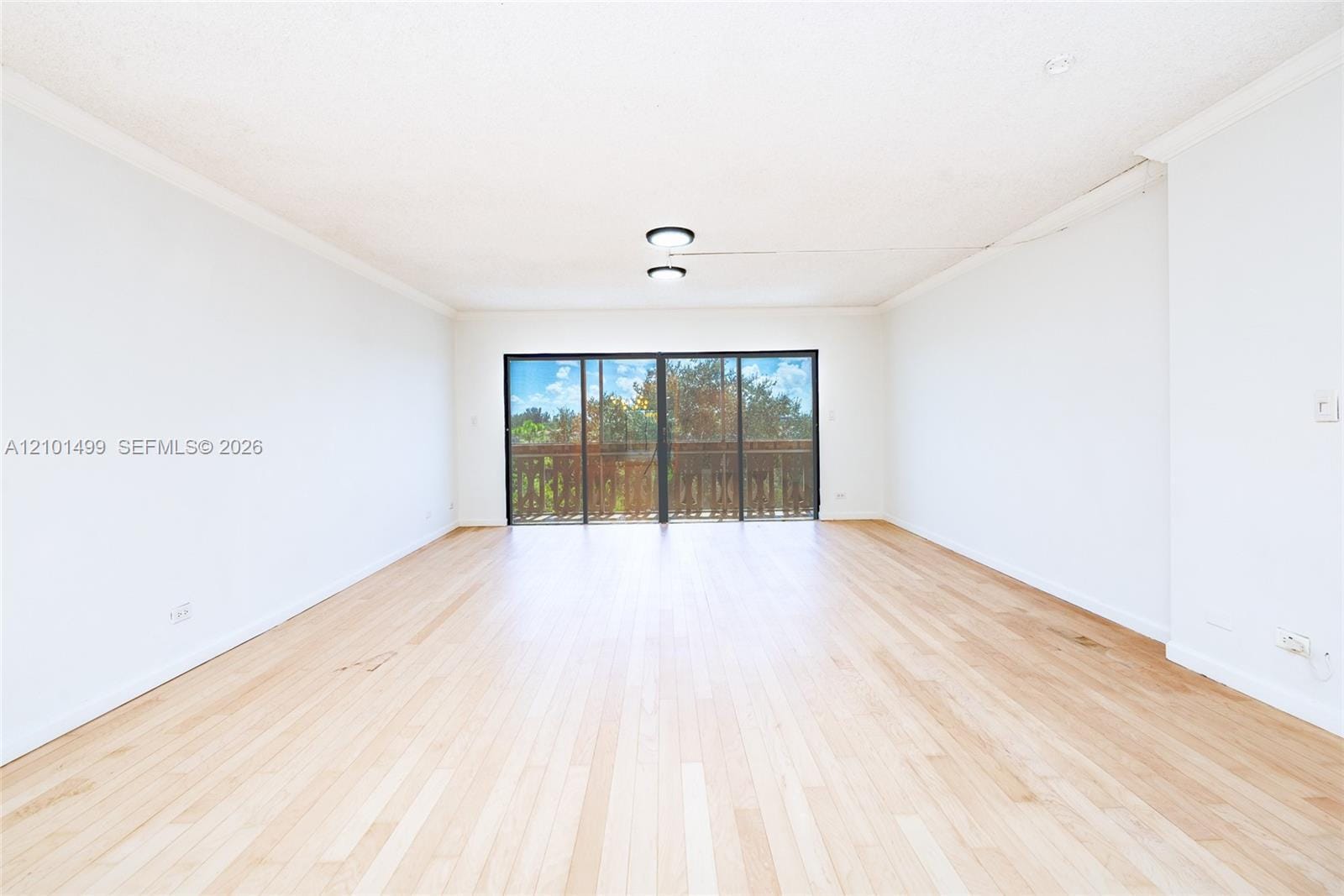 800 NE 195th Street 408 — photo 11