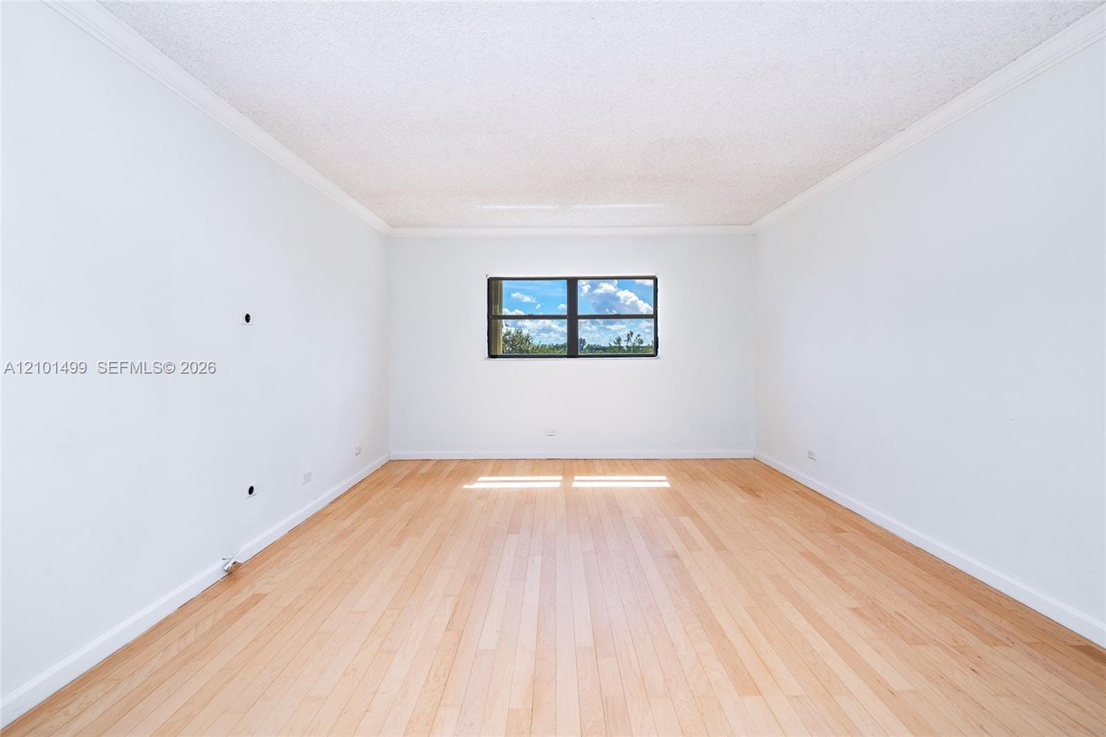 800 NE 195th Street 408 — photo 12