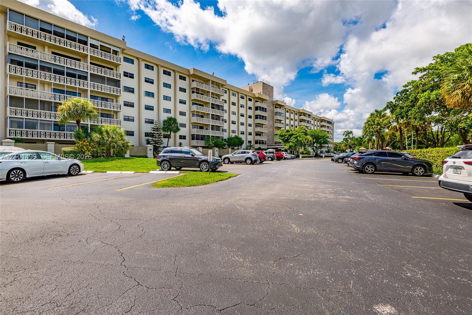 800 NE 195th Street 408, Miami, FL 33179 photo 27