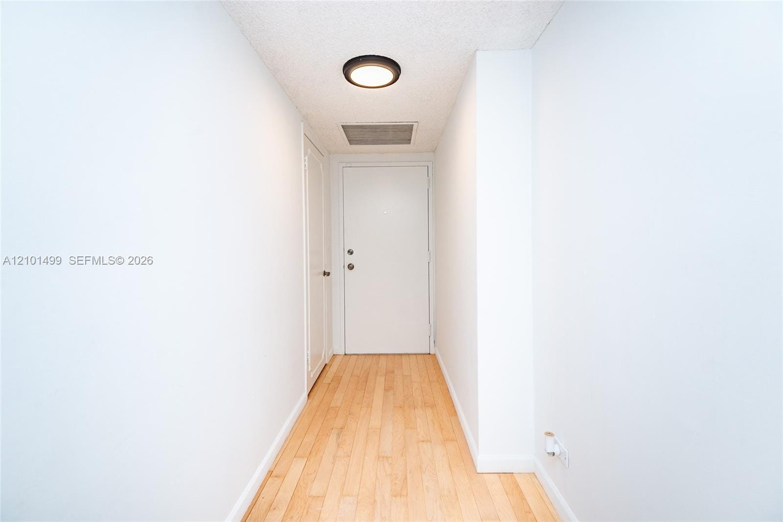 800 NE 195th Street 408 — photo 10