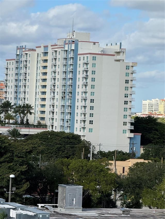 3000 Coral Way 504, Miami, FL 33145