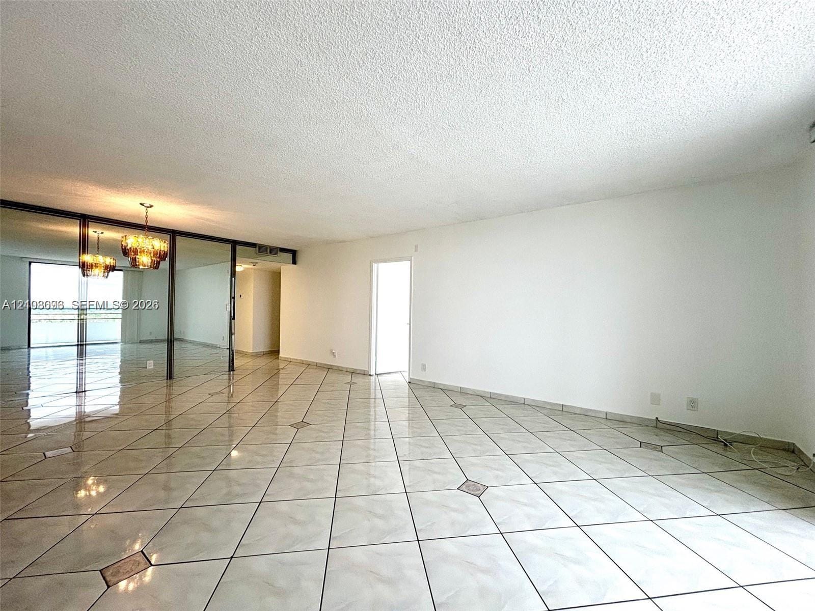 2500 Parkview Drive 1208 — photo 4