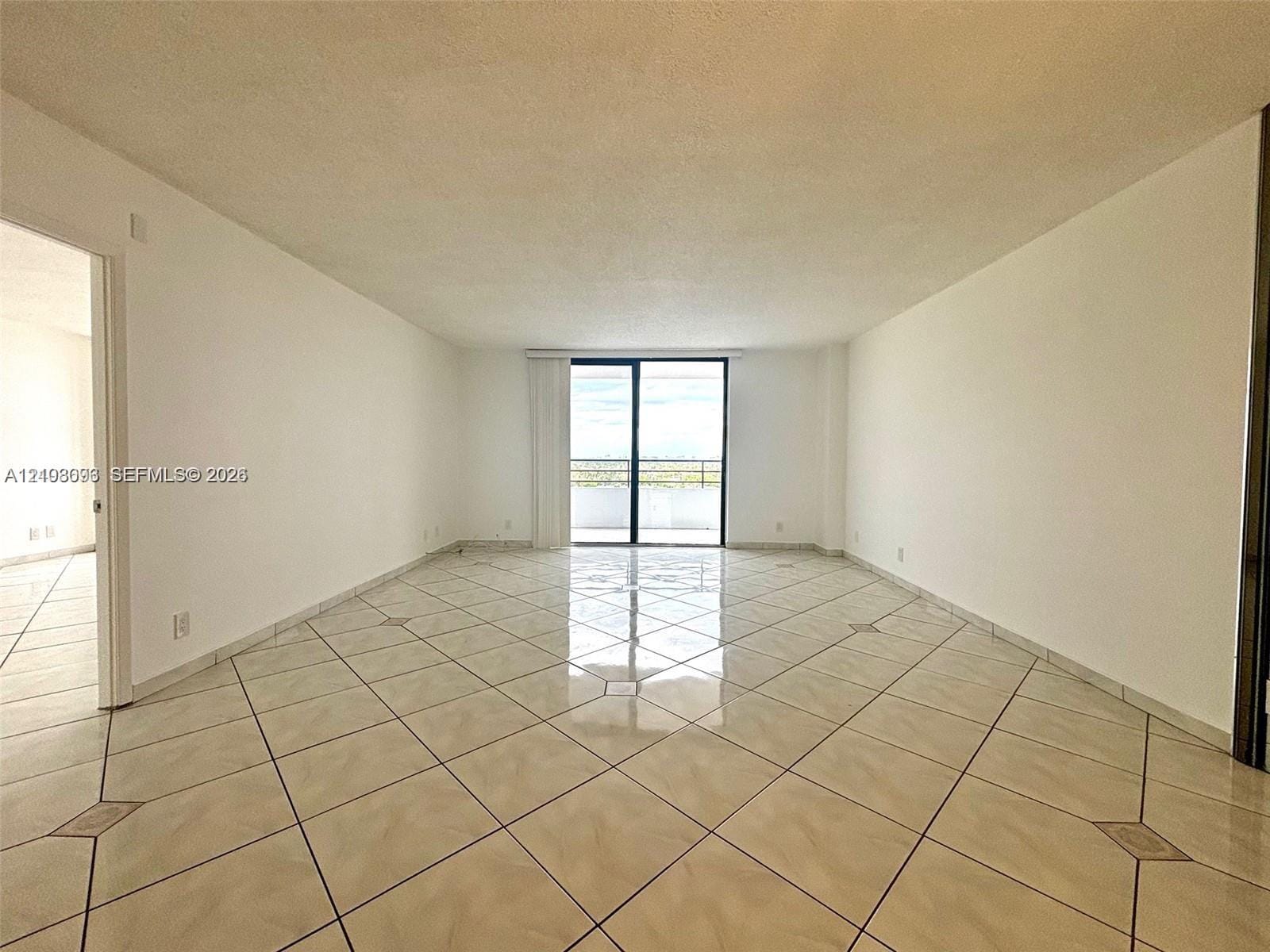 2500 Parkview Drive 1208 — photo 6