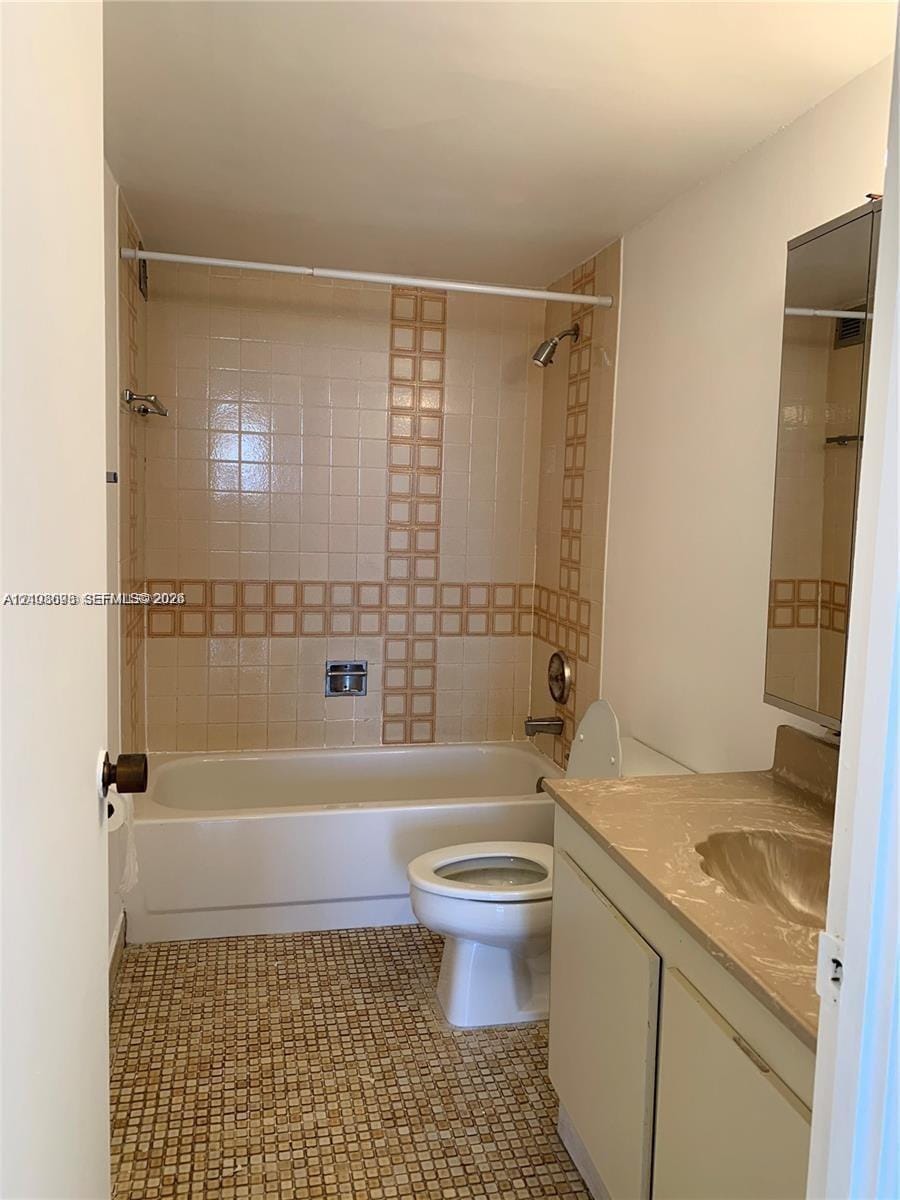2500 Parkview Drive 1208 — photo 10
