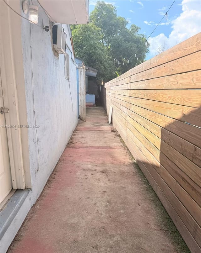 1224 NW 41st Street 2, Miami, FL 33142