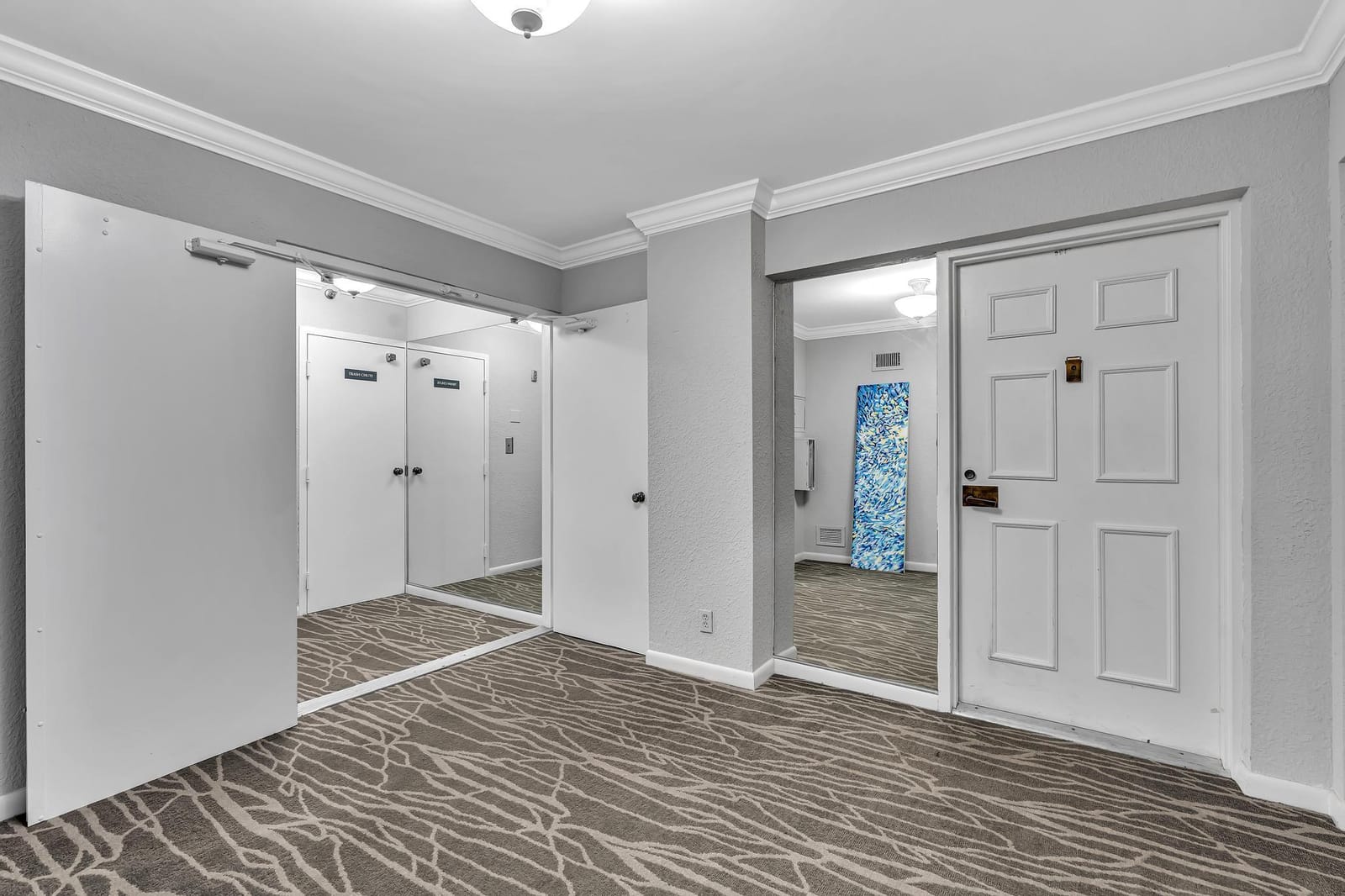 7564 REGENCY LAKE Drive 202 — photo 11