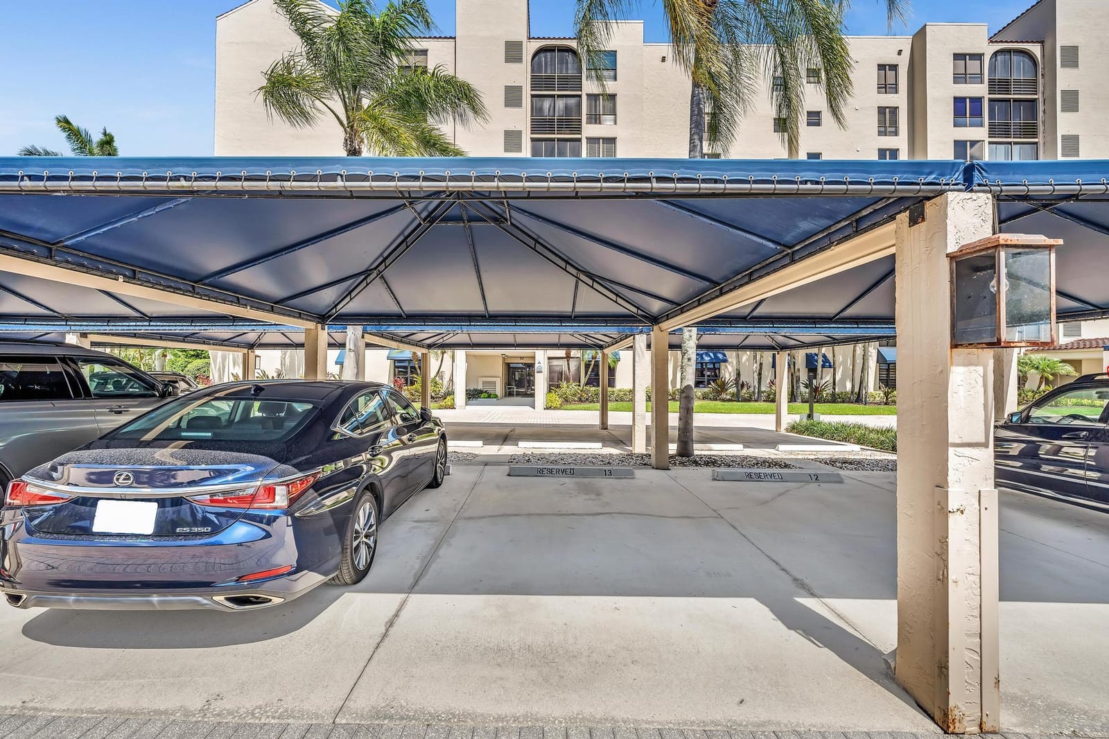 7564 REGENCY LAKE Drive 202 — photo 4