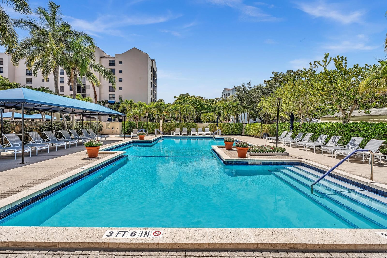 7564 REGENCY LAKE Drive 202 — photo 6