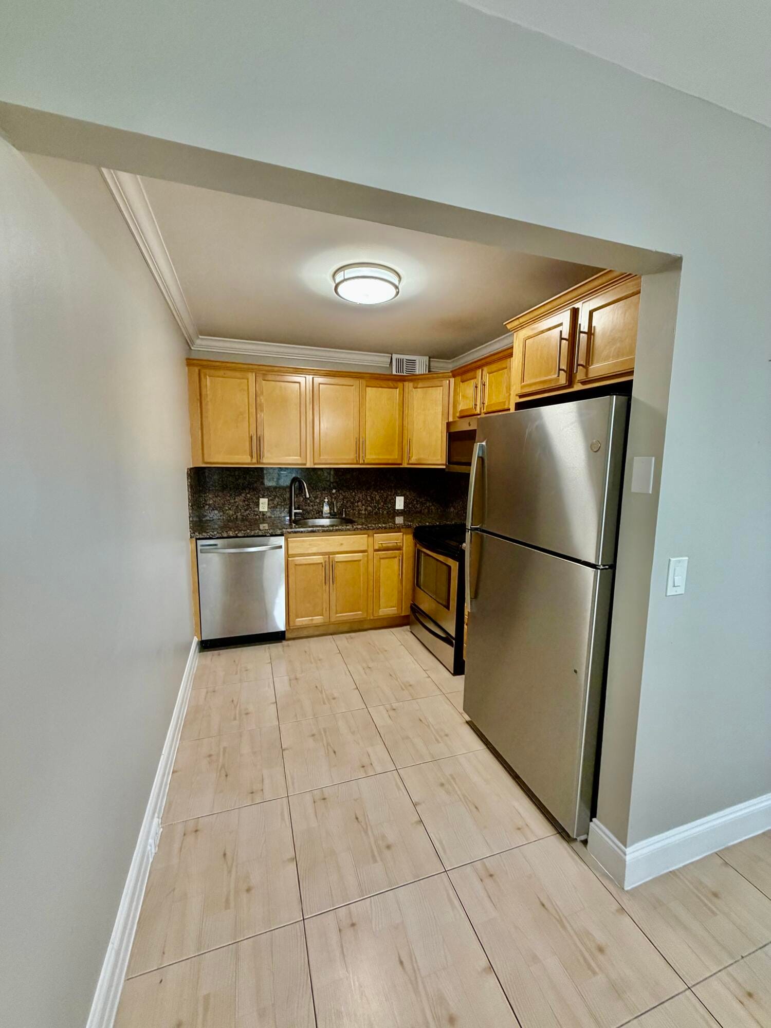 153 Dorset D — photo 10