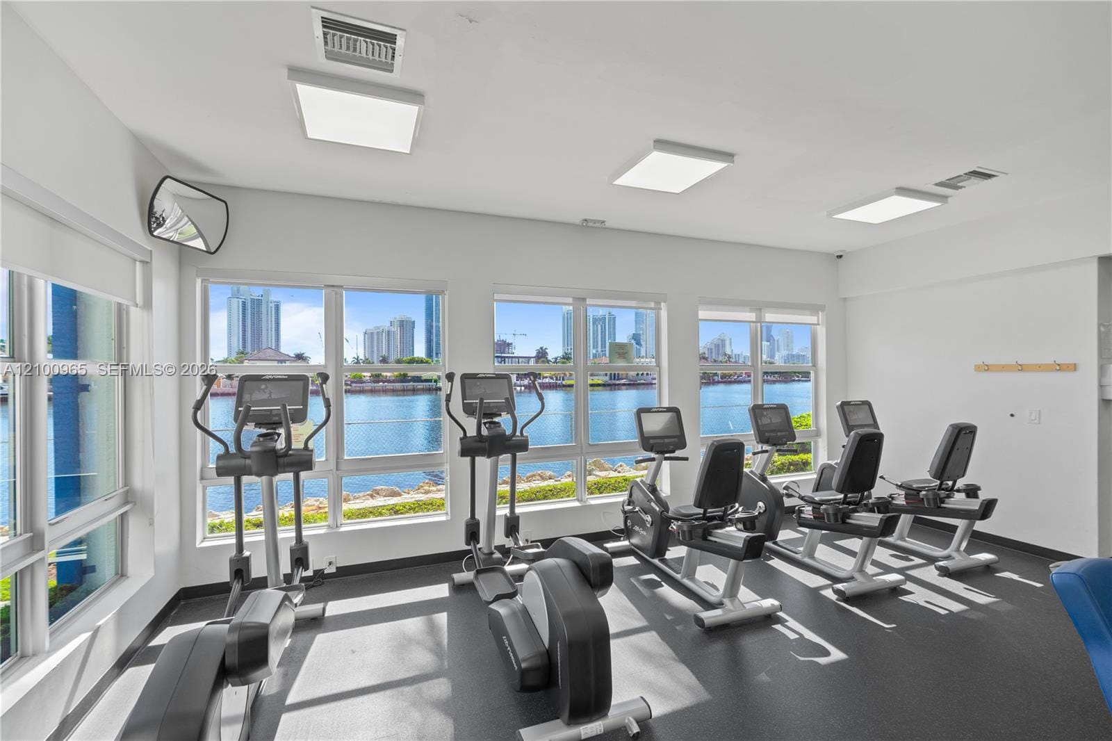 19101 NE 36th Court 808, Aventura, FL 33180 photo 23