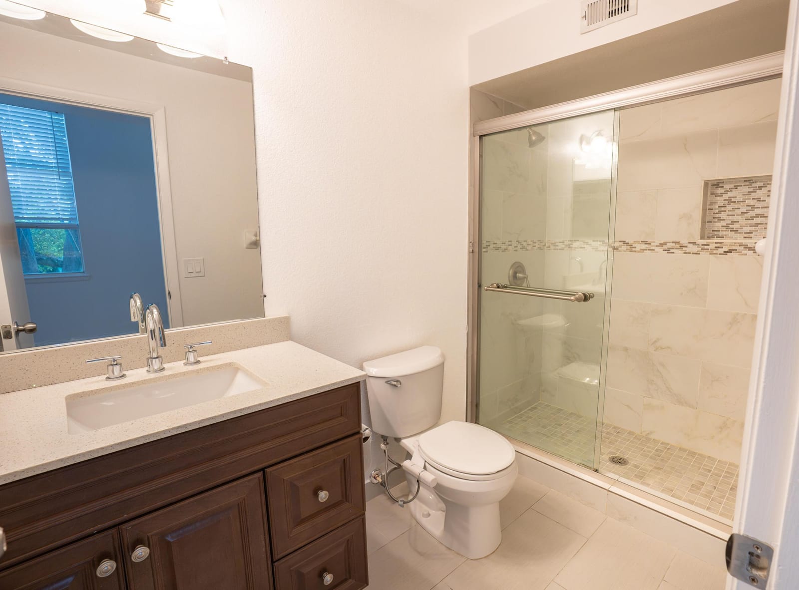 1865 Palm Cove Boulevard 9-209 — photo 12