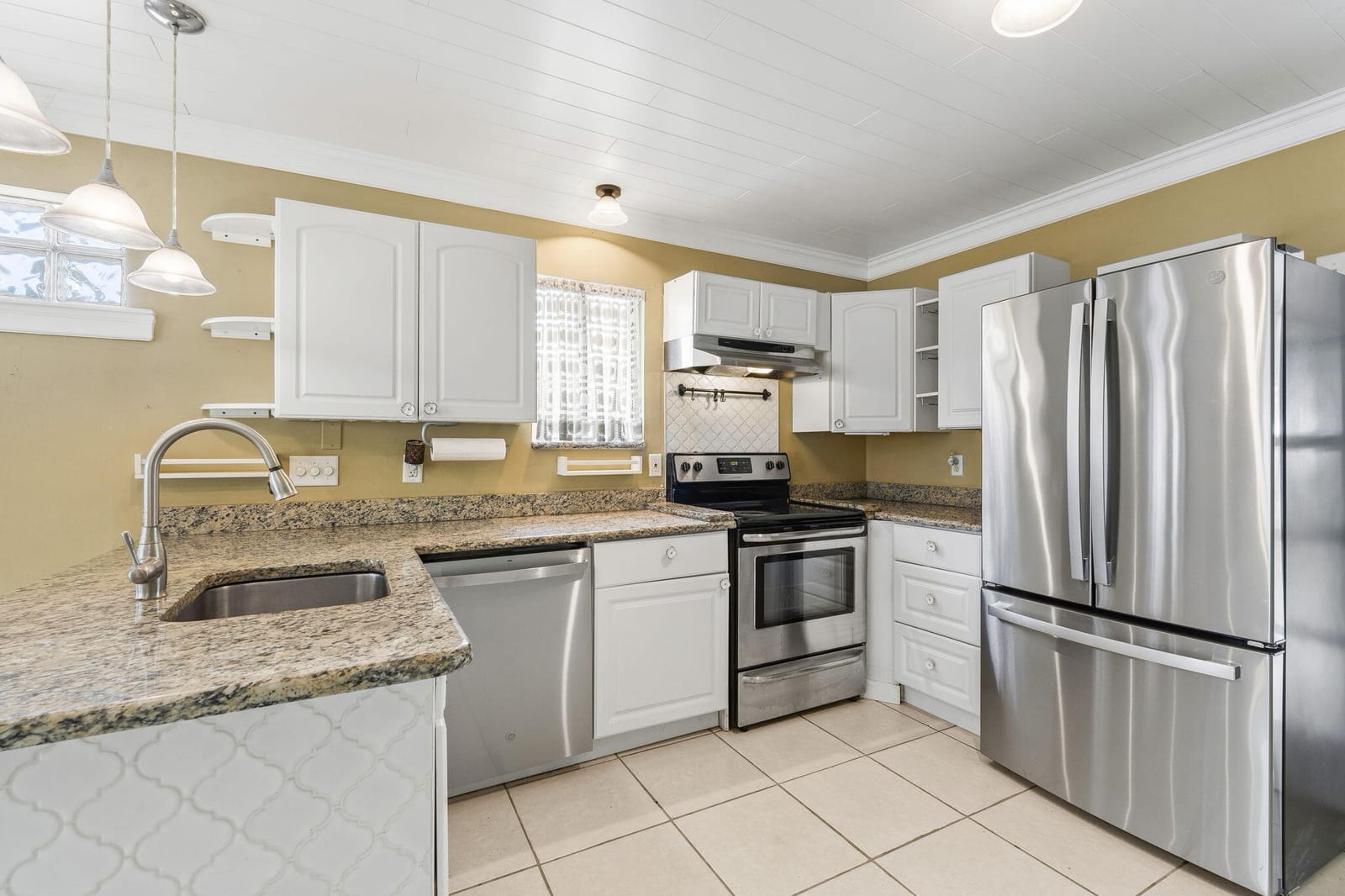 5906 Bamboo Drive, Fort Pierce, FL 34982 photo 12