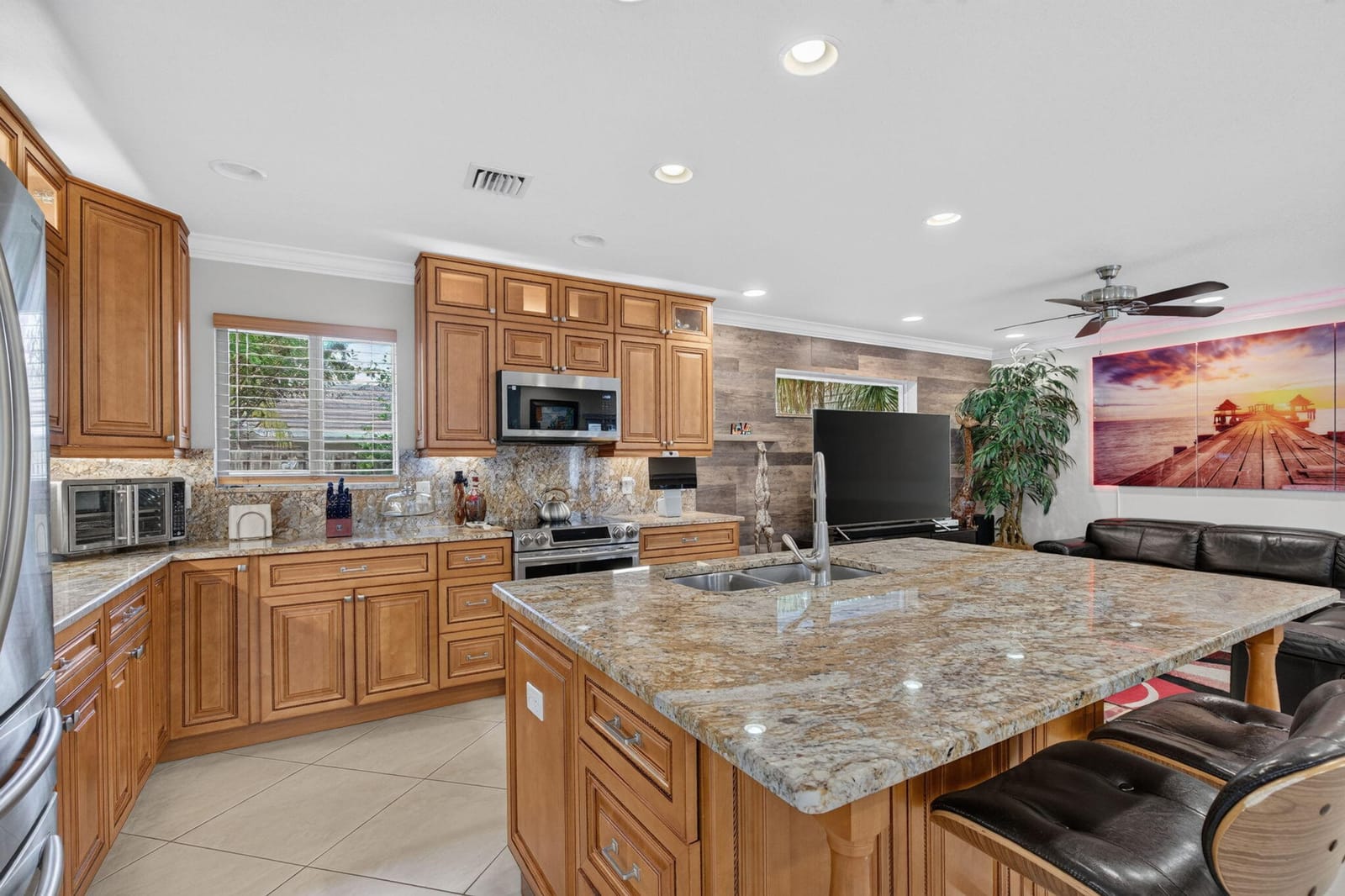 330 SW 75th Avenue, Plantation, FL 33317 photo 17