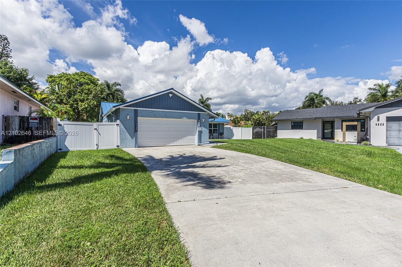 4539 SW 28th Way — photo 4