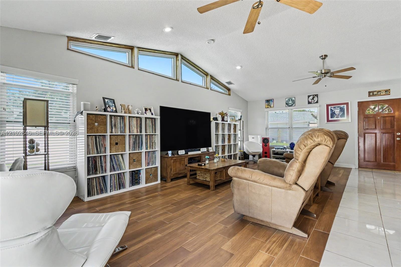 4539 SW 28th Way — photo 8