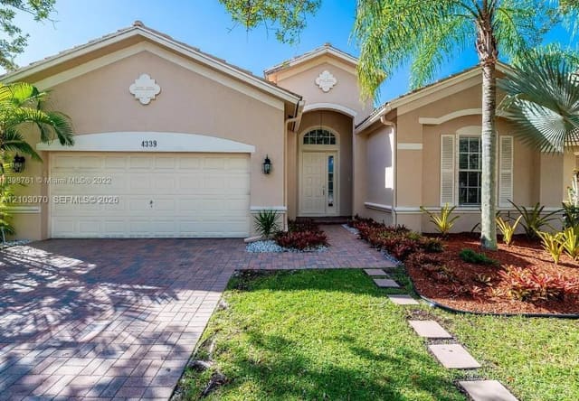 4339 W Whitewater Avenue, Weston, FL 33332