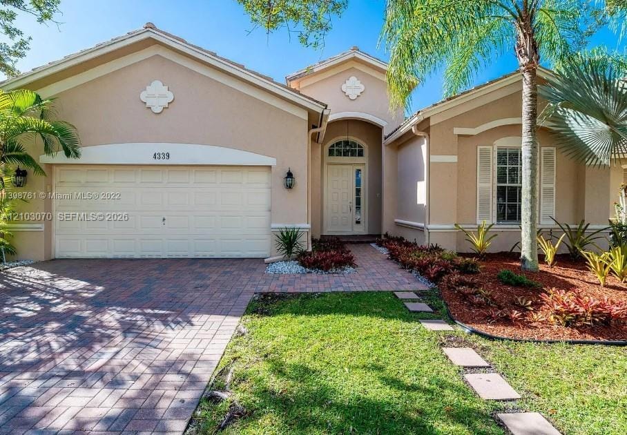 4339 W Whitewater Avenue, Weston, FL 33332