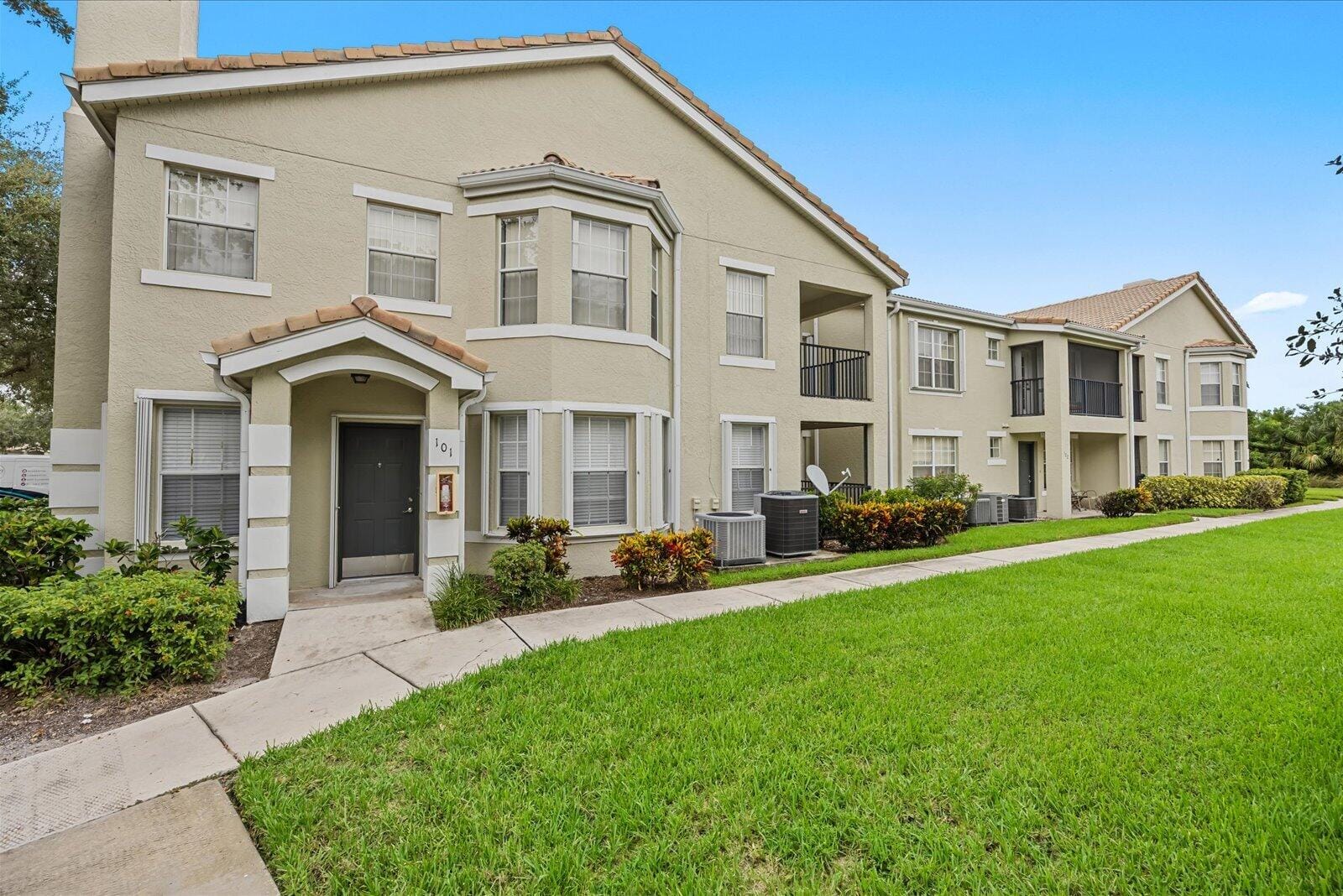 3 bedroom home for sale at 128 Peacock, Port St Lucie, FL 34986 — $2,350