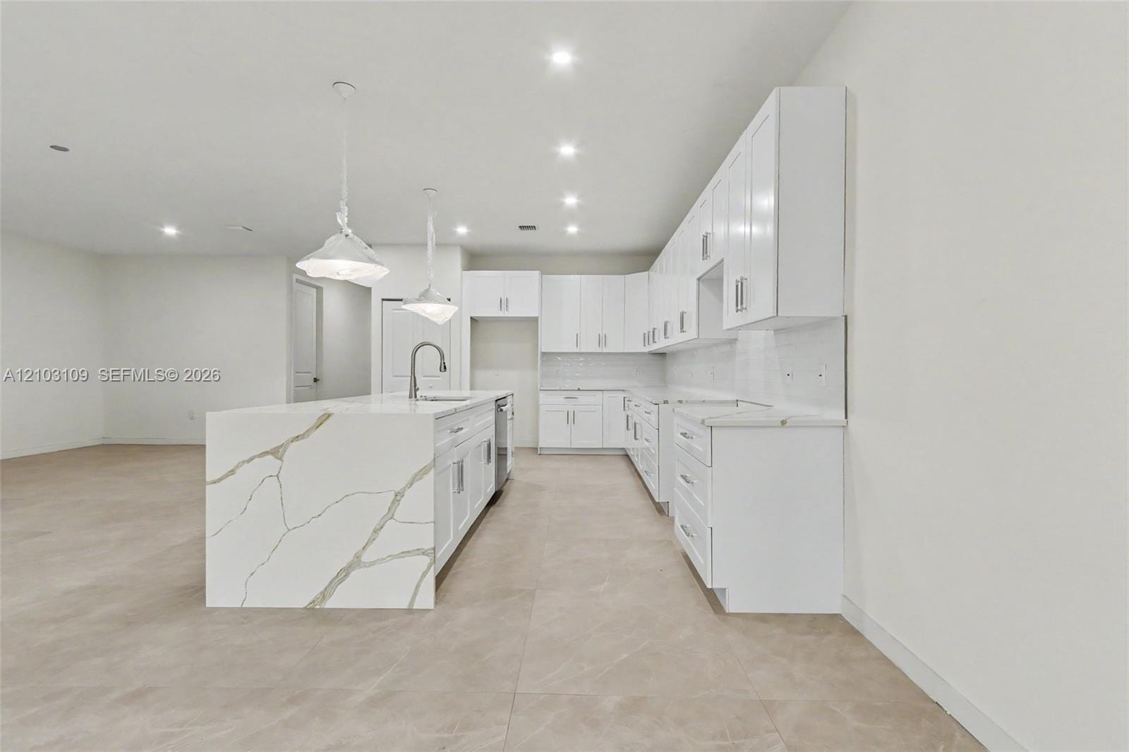 727 NW 43rd Court, Oakland Park, FL 33309 photo 16