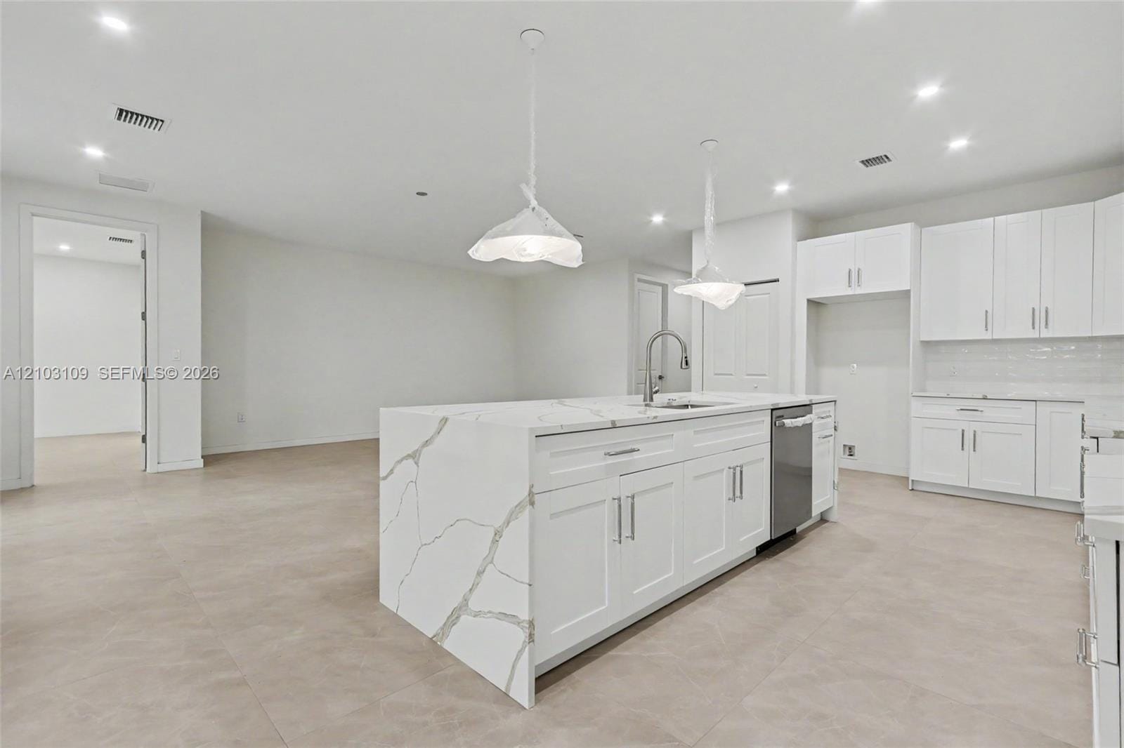 727 NW 43rd Court, Oakland Park, FL 33309 photo 17