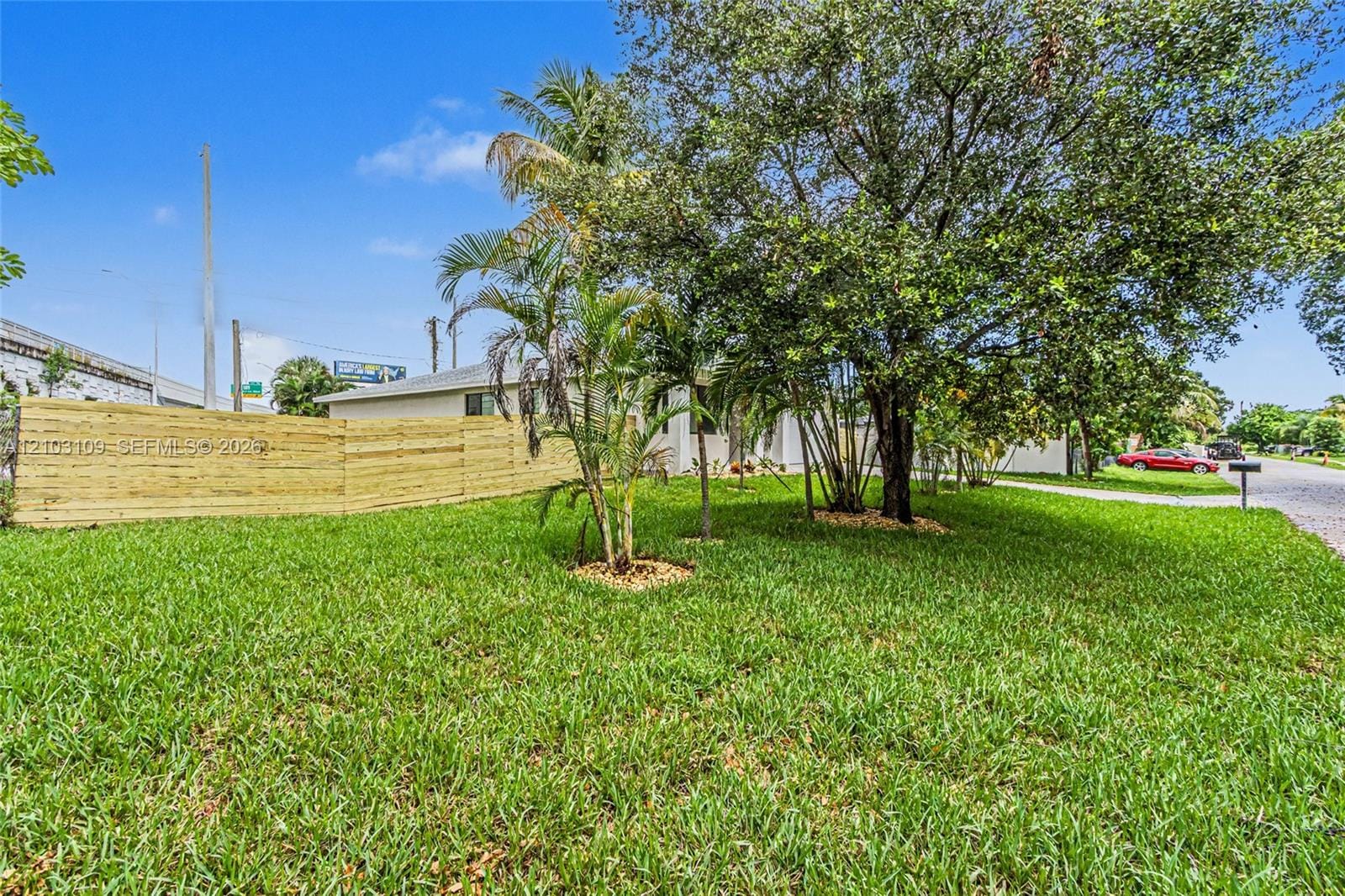 727 NW 43rd Court — photo 4