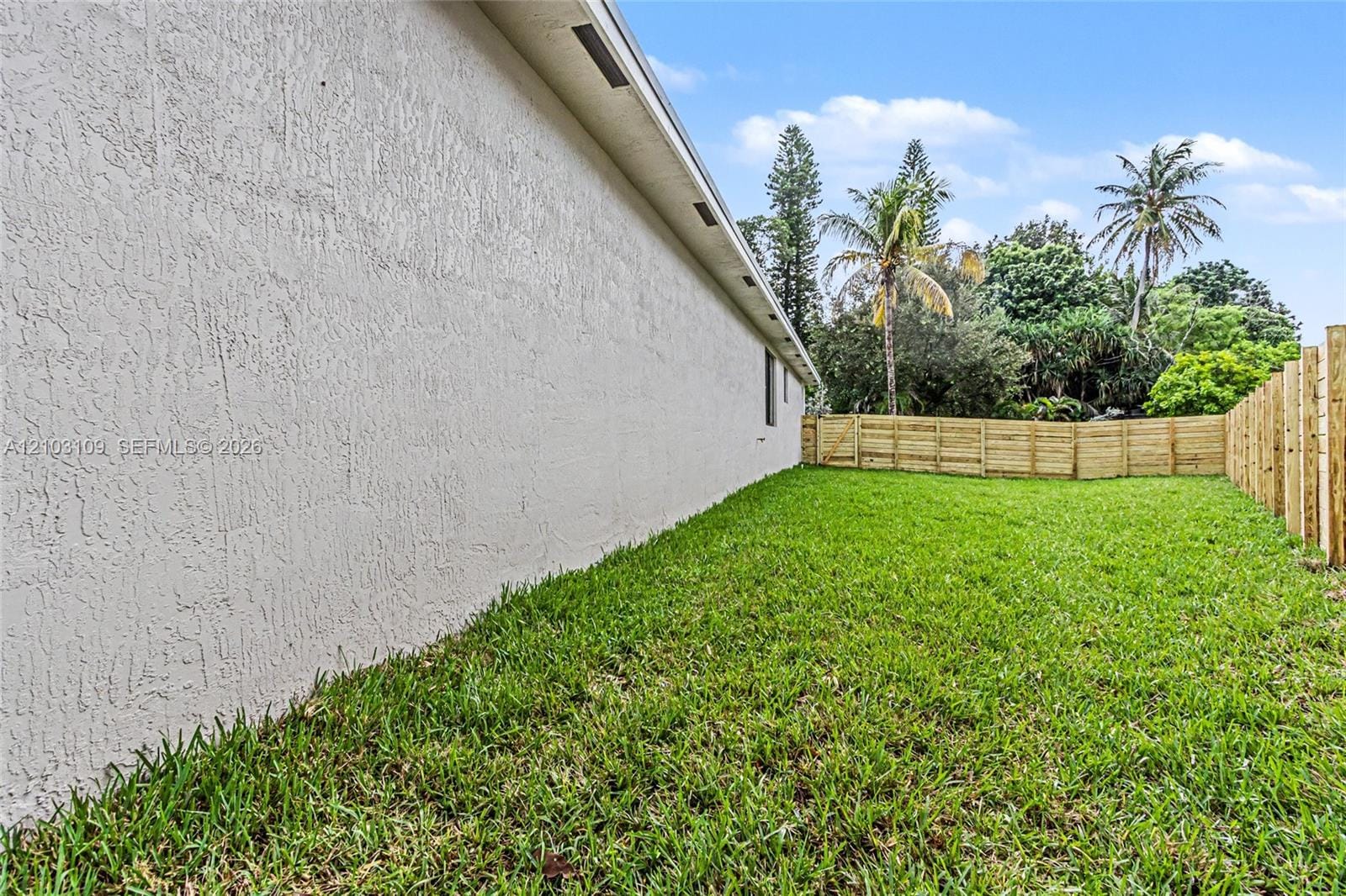 727 NW 43rd Court — photo 7