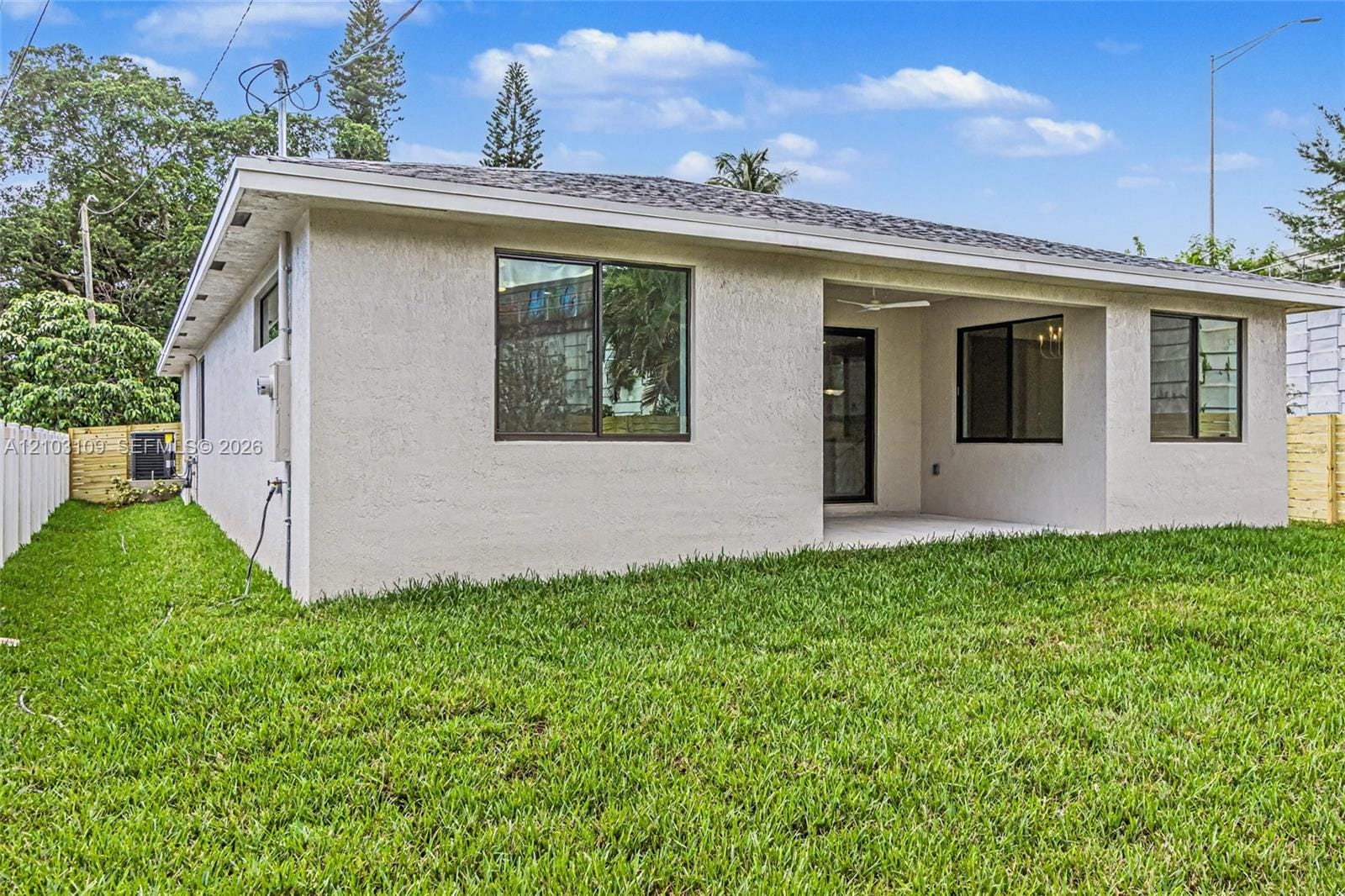 727 NW 43rd Court — photo 9