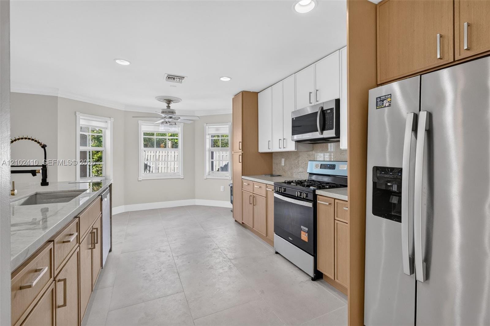 83 Gables Boulevard, Weston, FL 33326 photo 20