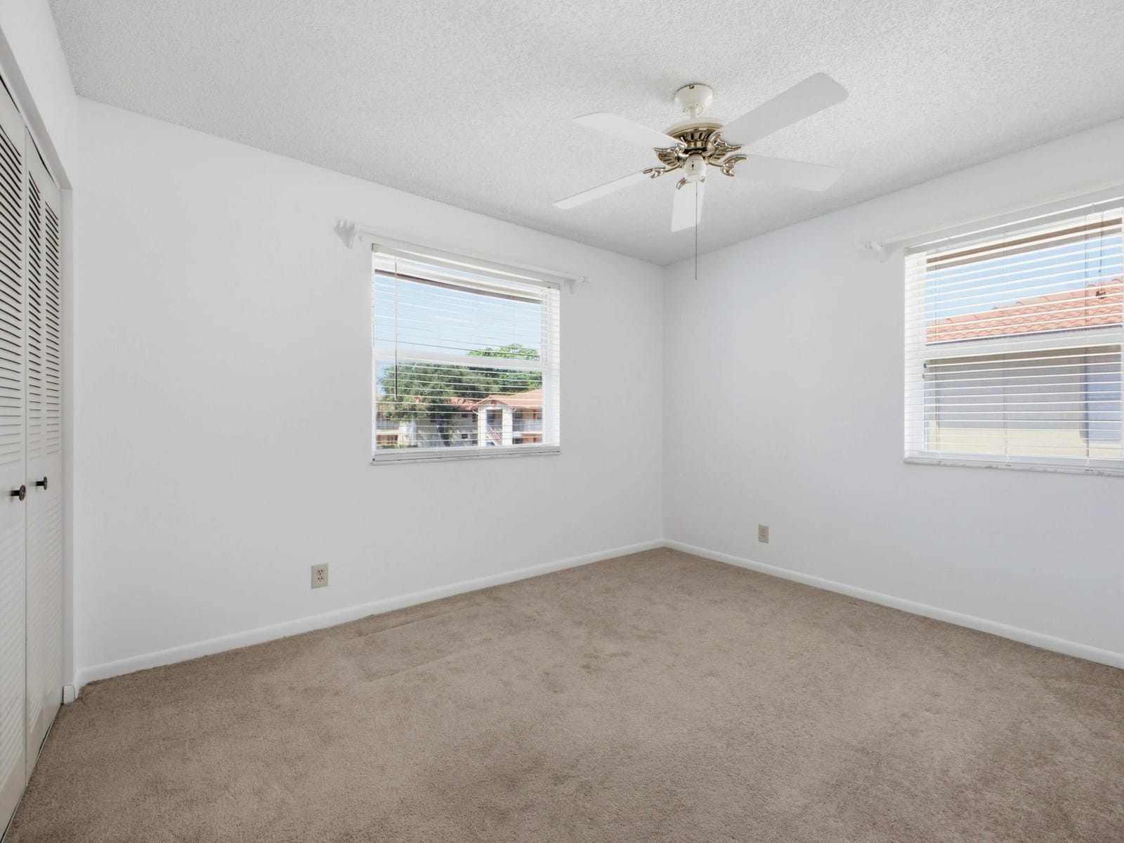 3041 Holiday Springs Boulevard 201, Margate, FL 33063 photo 10