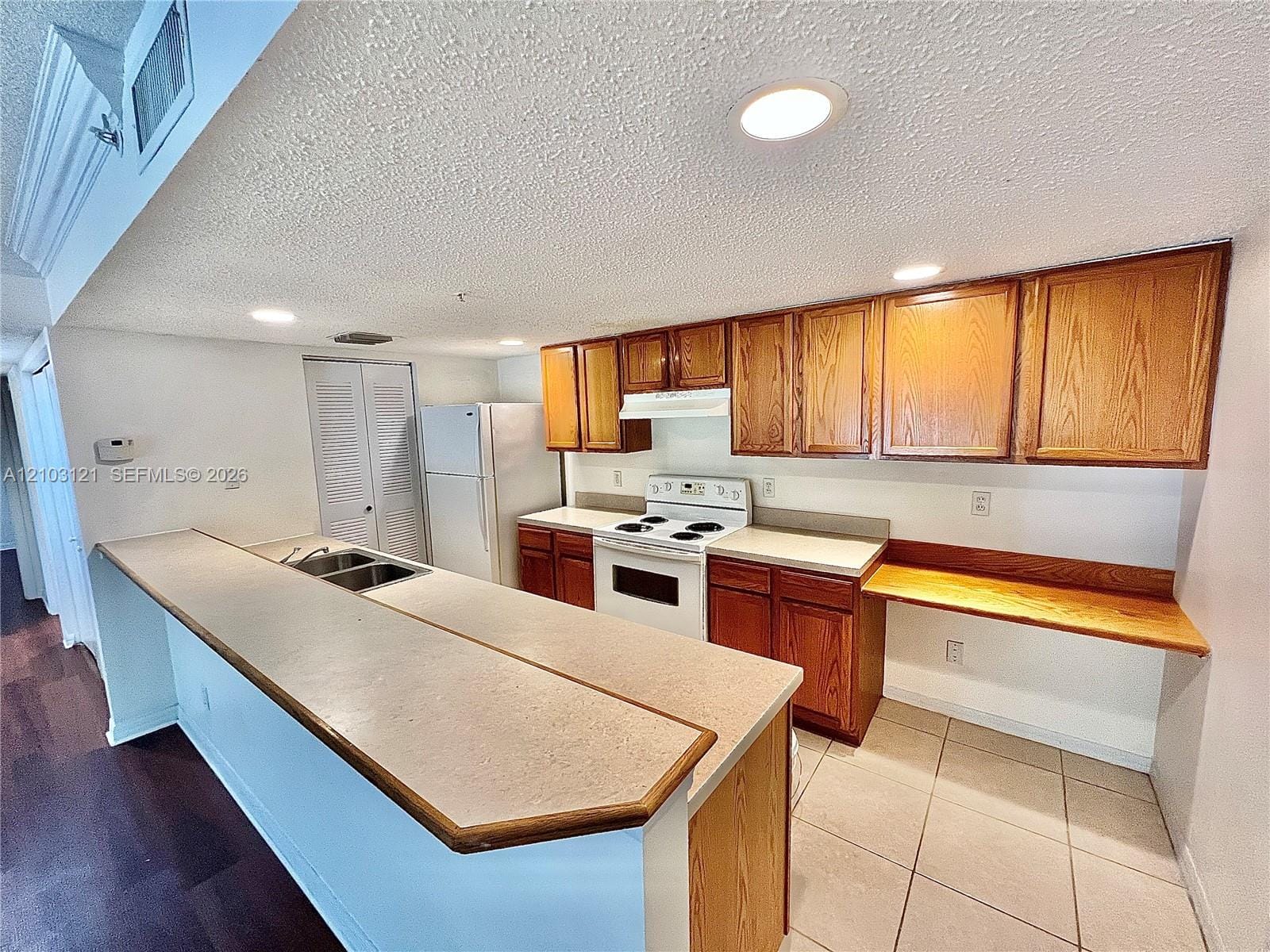 9905 Westwood Drive 25-3, Tamarac, FL 33321 photo 4